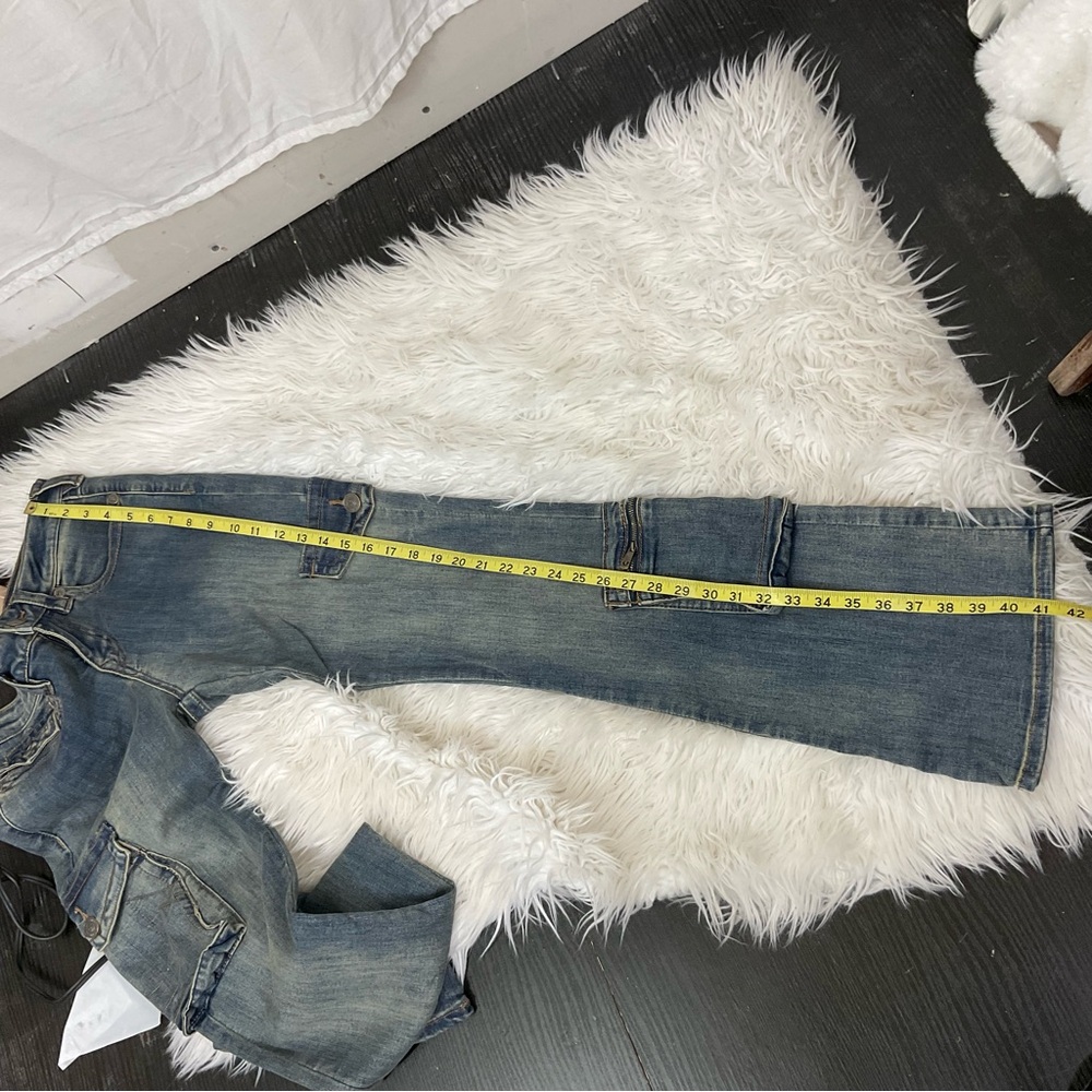 True Religion Medium Vintage Becca Low Rise Cargo Bootcut Denim Jeans Size 29 - Picture 13 of 13